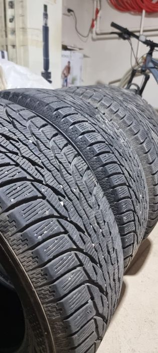 Зимние шины в отличном состоянии