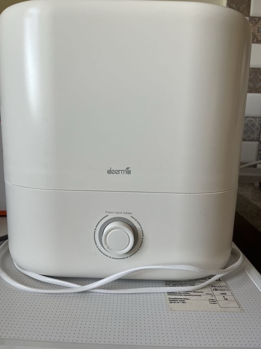 Продам увлажнитель Deerma