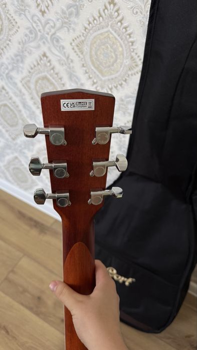 Гитара фирма Cort.