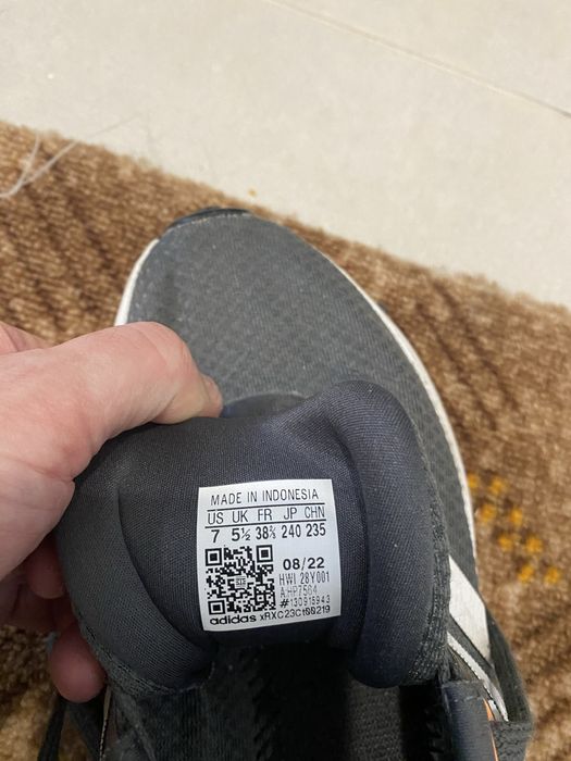 Adidasi dama nr 38,5. 24,5 cm