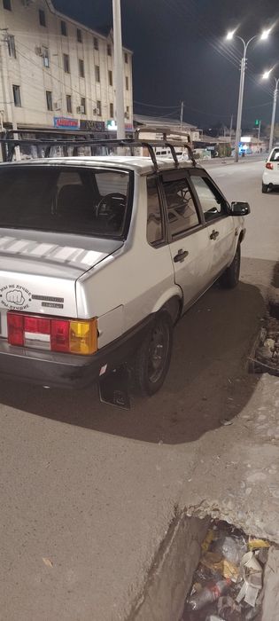 Lada 21099 sotiladi holati yaxshi