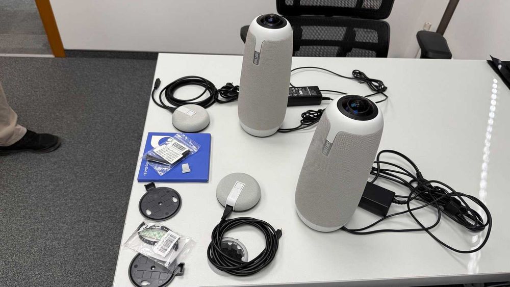 Owl Labs Meeting Owl 3 + Expansion Mic – 360° конферентна камера