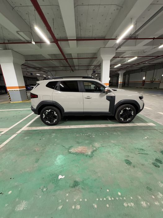 Duster 4x4, extra full options (incl parbriz incalzit) 23850  E cu tva