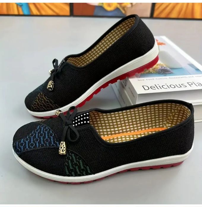 Женская обувь 37,5 размер