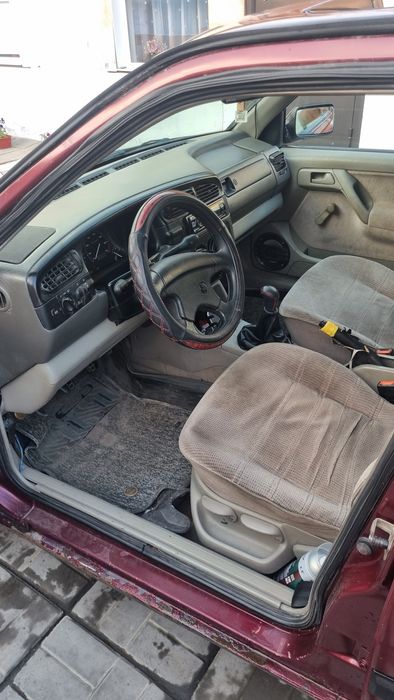 Продам машину Volkswagen vento