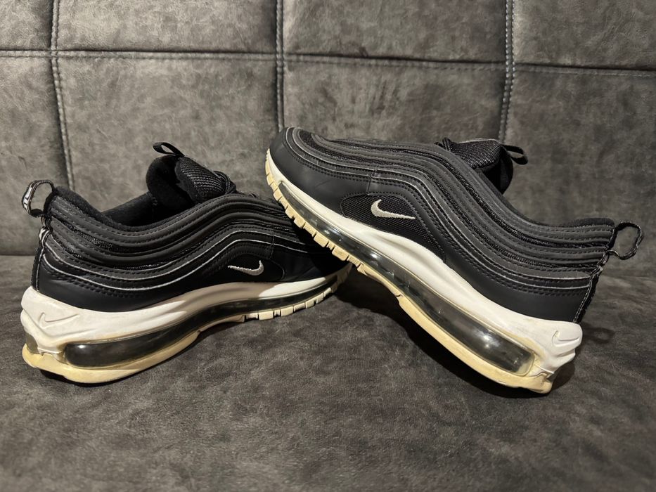 Nike Air Max 97.