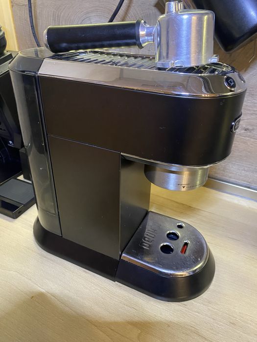 Delonghi Dedica EC 685.BK – Отлично състояние