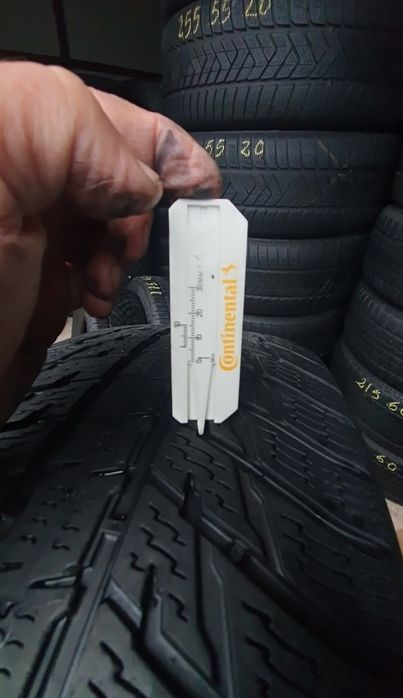 2 Anvelope Nokian 265 60 R18XL  M/S  impecabile.