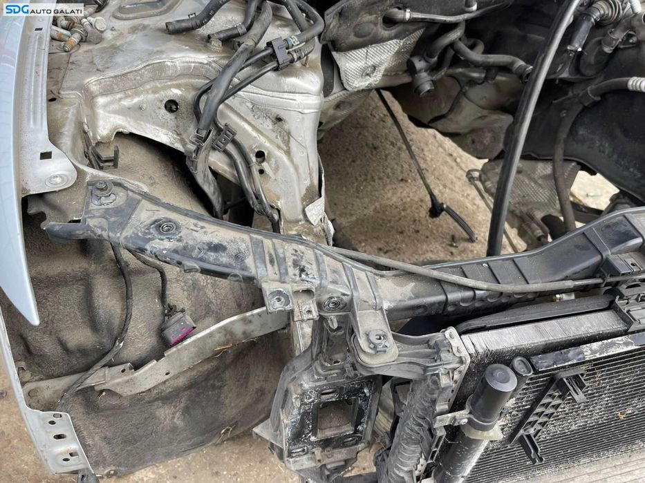 Trager Trager Calandru Panou Frontal Suport Radiatoare Gol Audi A5 2008 - 2011 Cod 8K0805594J [C2999]