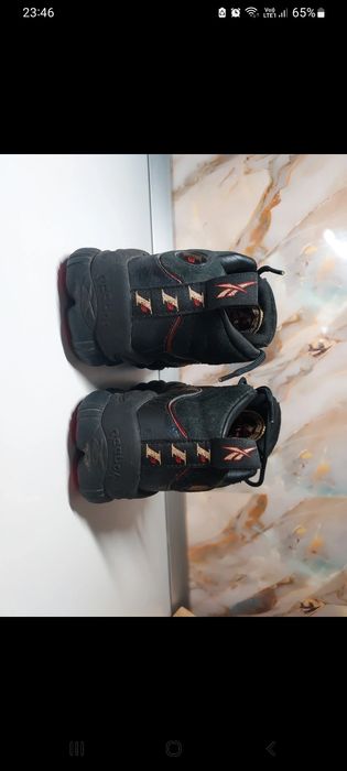 Adidași în stare foarte buna
