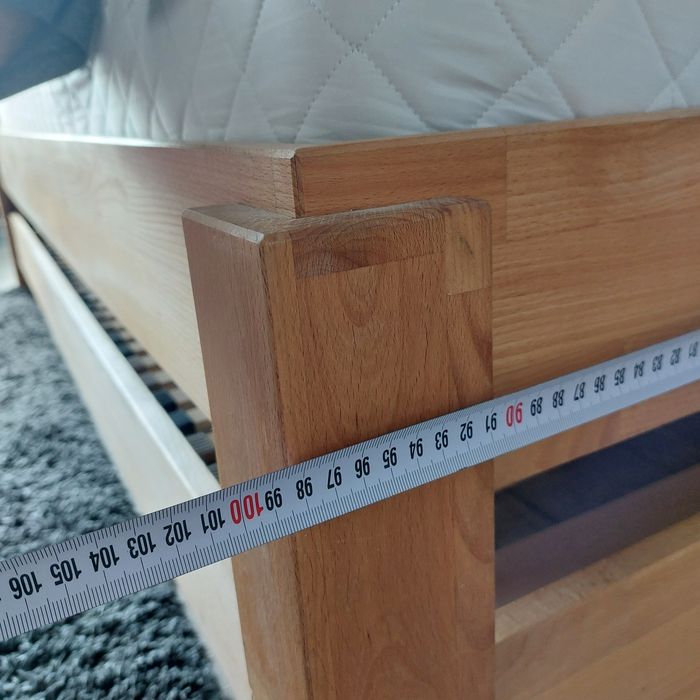 Doua paturi de lemn de 90/200 + somiere reglabile