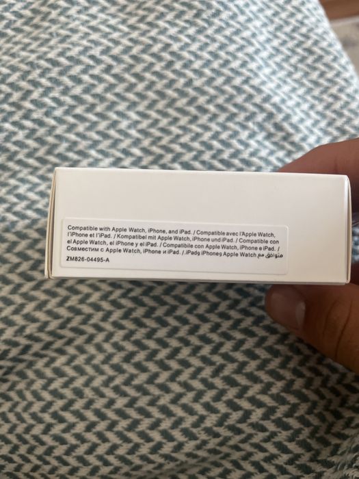 новый адаптер для айфона ,срочно нужно продать !!!