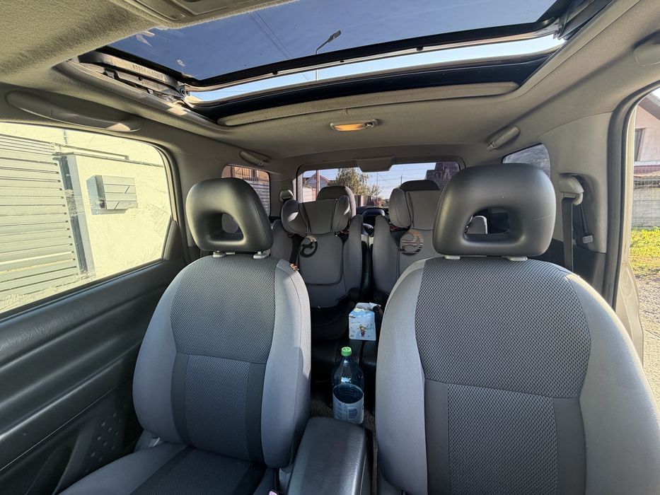 Vand Toyota Rav4 in 2 usi