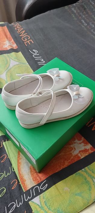 Туфли на девочку подростка.