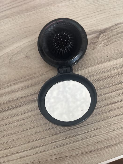 Компактная расческа