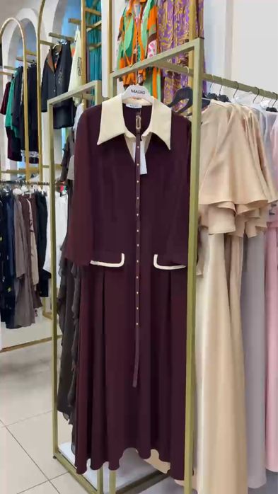 Шикарное бордовое платье