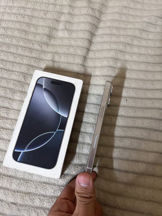 Продам iphone 16 pro 128gb Esim