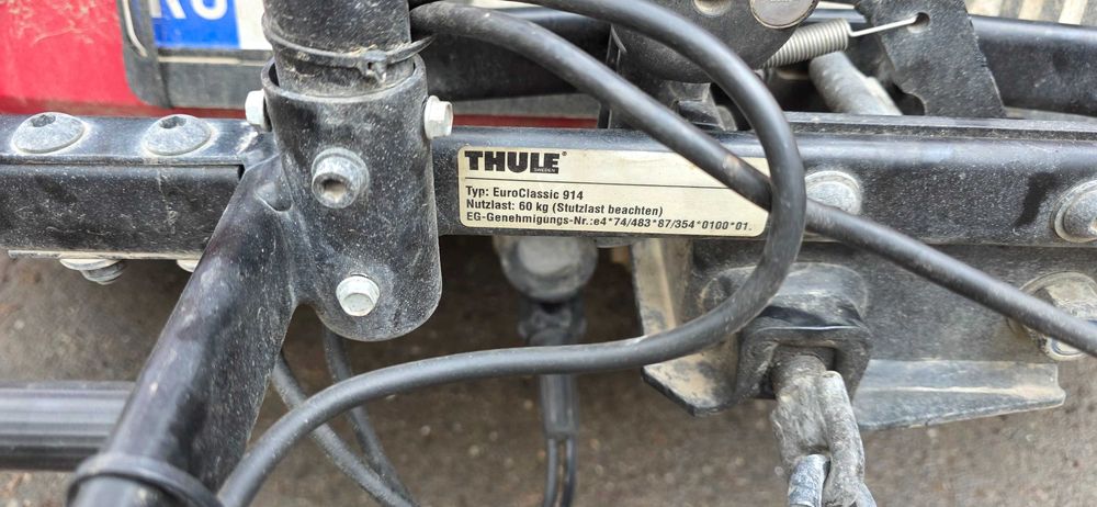 Suport pentru 3  biciclete cu prindere pe carligul auto - Thule EuroClasic 914