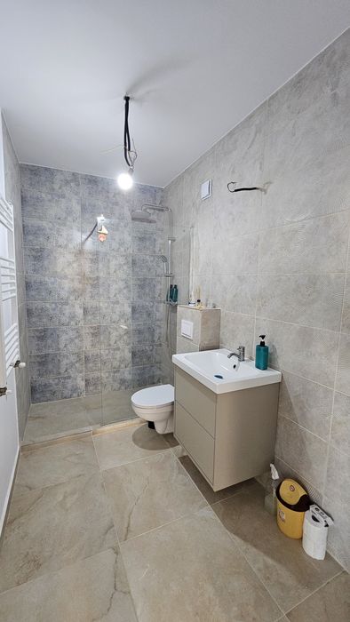 Casa de închiriat în Măgurele pentru afacere sau locuinta