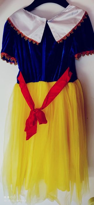 Rochie alba că zăpada serbare clasa a II-a, a III-a