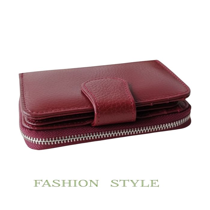 Дамски портфейл от естествена кожа