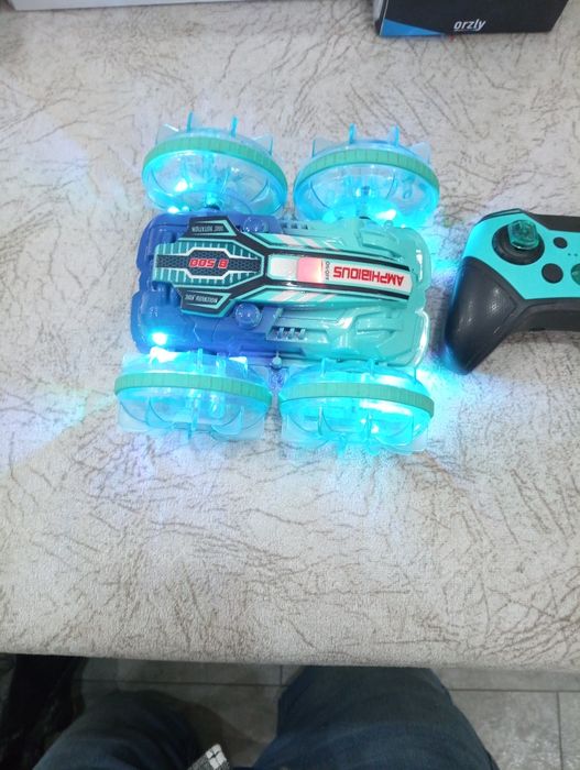 Детска количка водна и мощна със две батерии