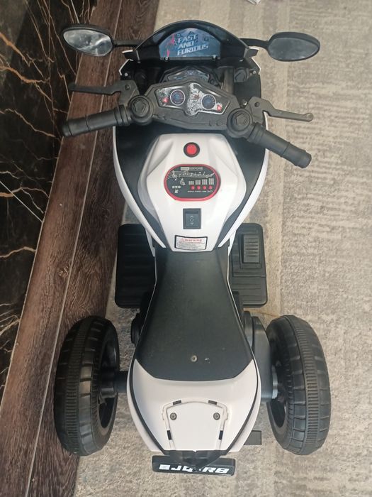 Детский мотоцикл практически новый