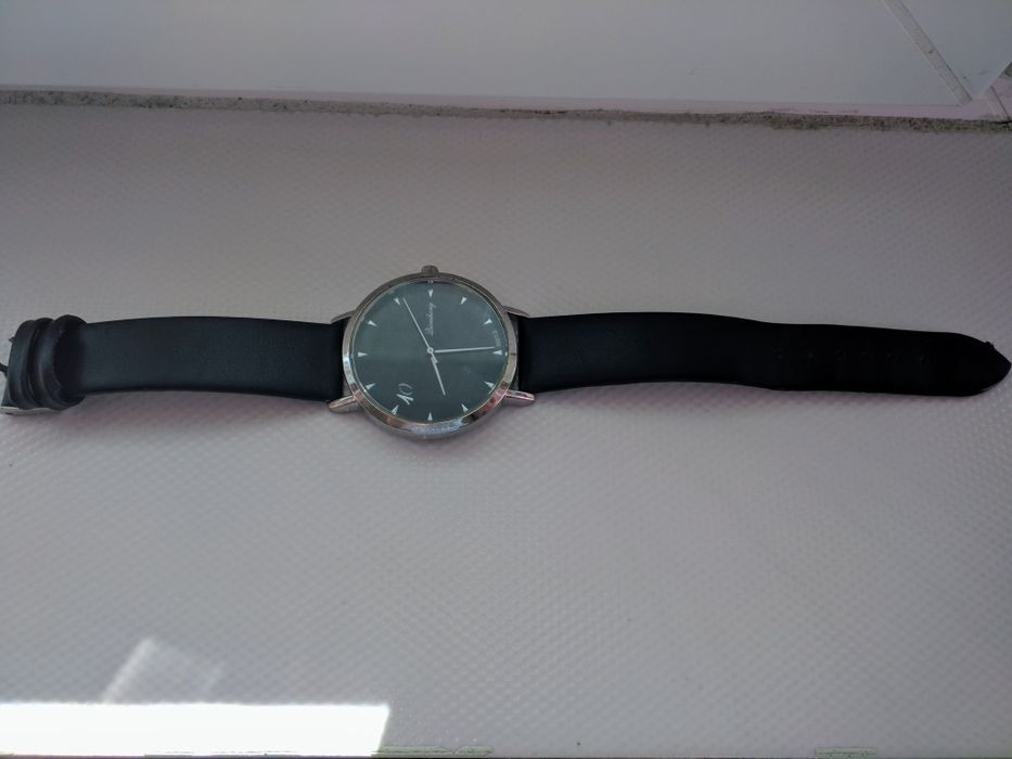 Ceas de mînă,barbati,nou