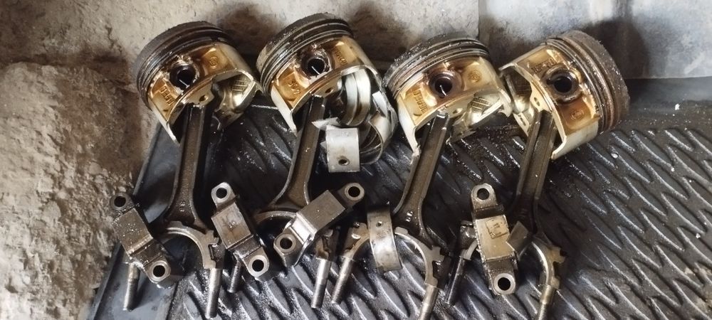 406 вал сотилади