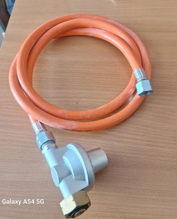 Шланг с маленьким редуктором на газовую пушку