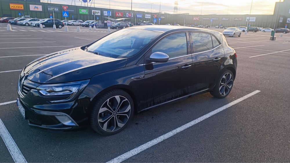 Renaulm Megane GT Line