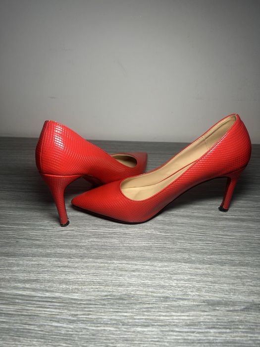 Pantofi stiletto, marimea 37