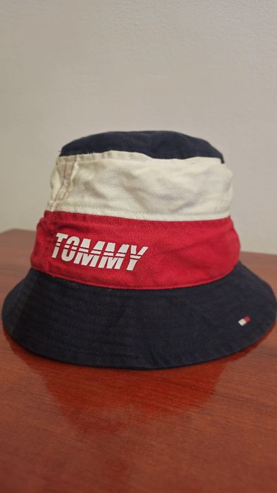 Pălărie tommy hilfiger marimea  L/XL