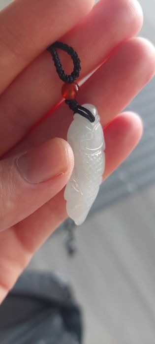 Сертифицированный натуральный нефрит высшего качества (класса А).