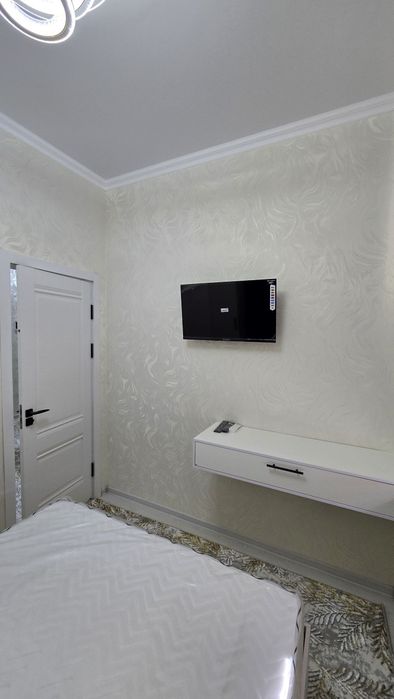 Квартира сотилади узимни уйим 5 этажлик лифтлиг дом курилиши зур дом