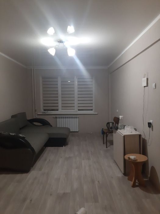 Продам  2 ух комнатную квартиру.