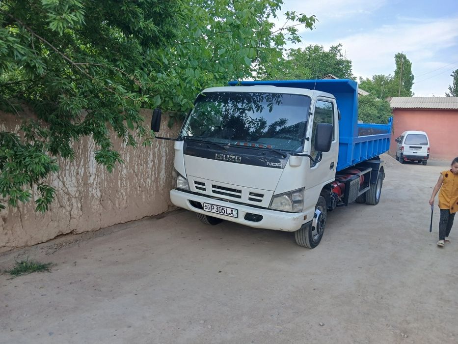 Сотилади Исузу холати аьло