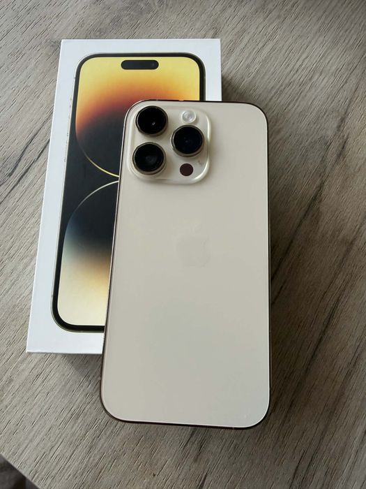 iPhone 14 pro Gold 256 gb