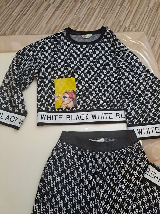 Продам для школы бомпер, юбку плиссе