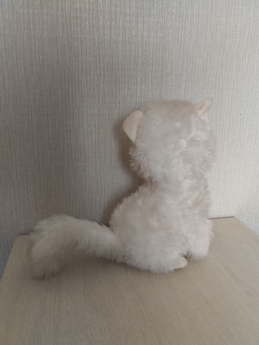 Продам плюшевого кота