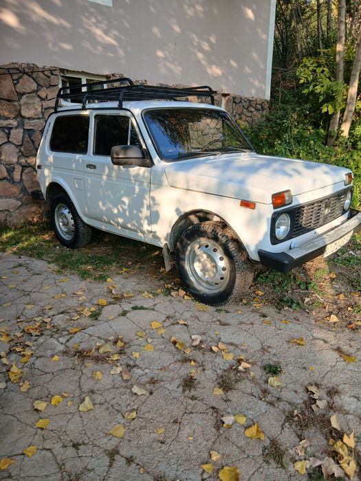 Нива 1983сотилади