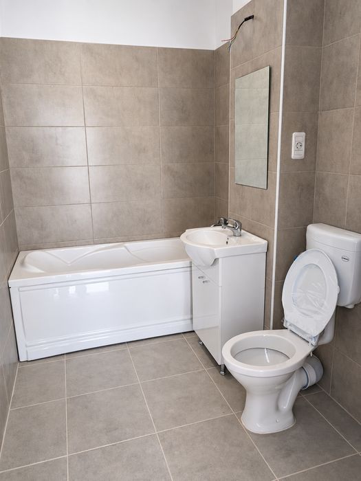 Apartament 2 camere, 50mp, etaj2, parcare inclusa - Subcetate Apartamente, Sânpetru