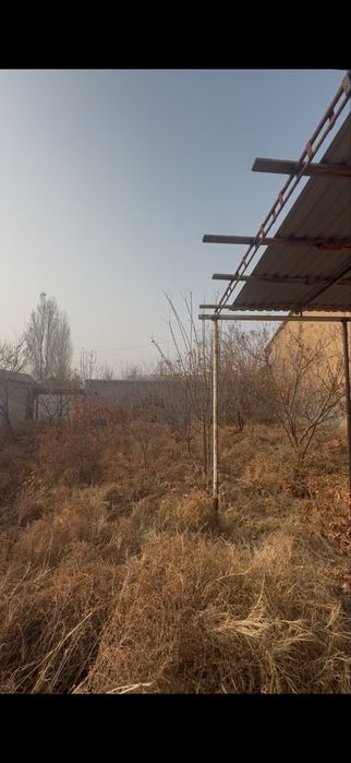 Назарбек тарновда 6 сотих ер