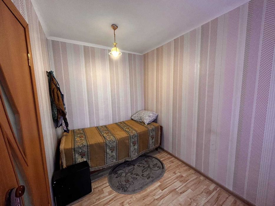 Продаётся 2-комнатная в Центре!