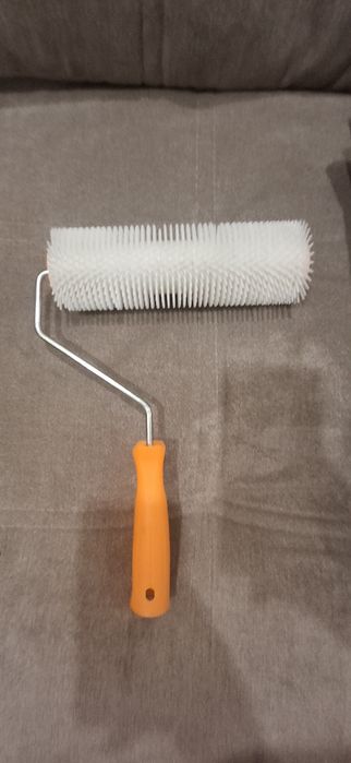 Валик игольчатый