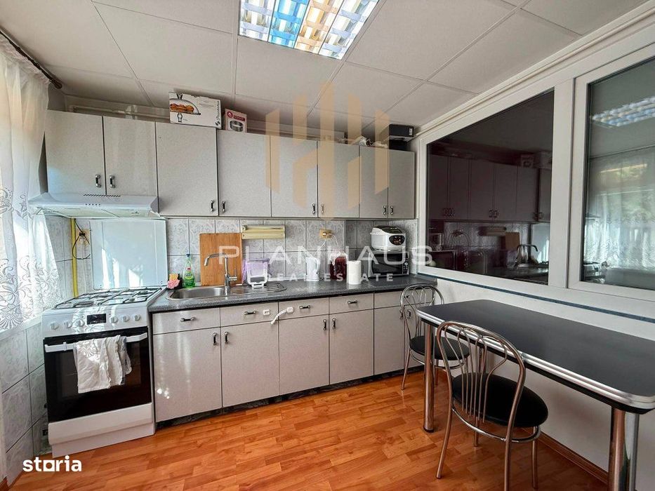 Apartament 3 camere,Petru Rares ,parter înalt