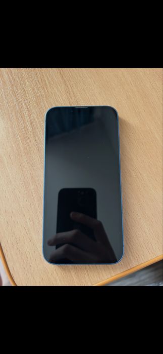 Айфон 13.  128гб.