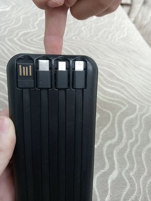 Повербанк SAFFI.