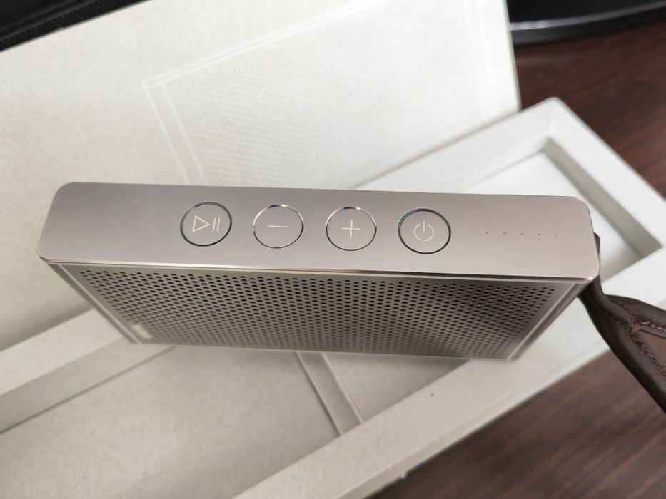 Loewe klang m1 Silver преносима Bluetooth тонколонка