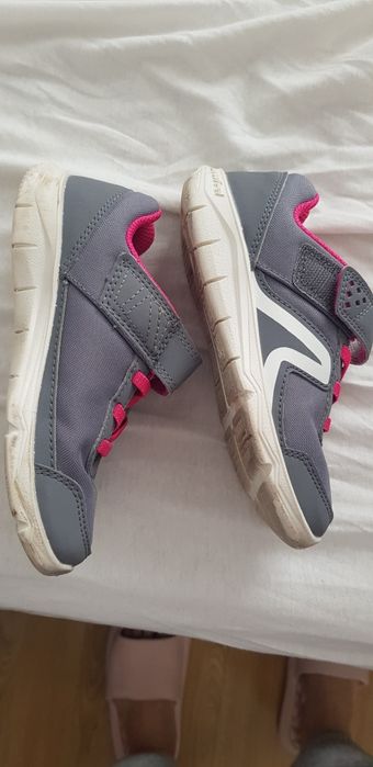 Adidași fete  mărimea 28